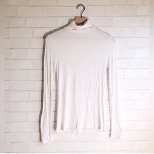 Gap White Modal & Spandex Soft Cozy Turtleneck Ribbed Long Sleeve Layering Top